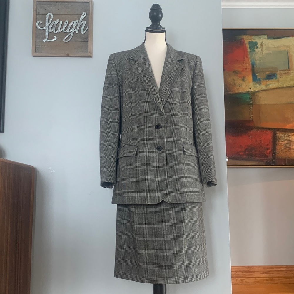 Rare 1980’s Vintage Aquascutum Virgin Wool Skirt Suit, Sz 14